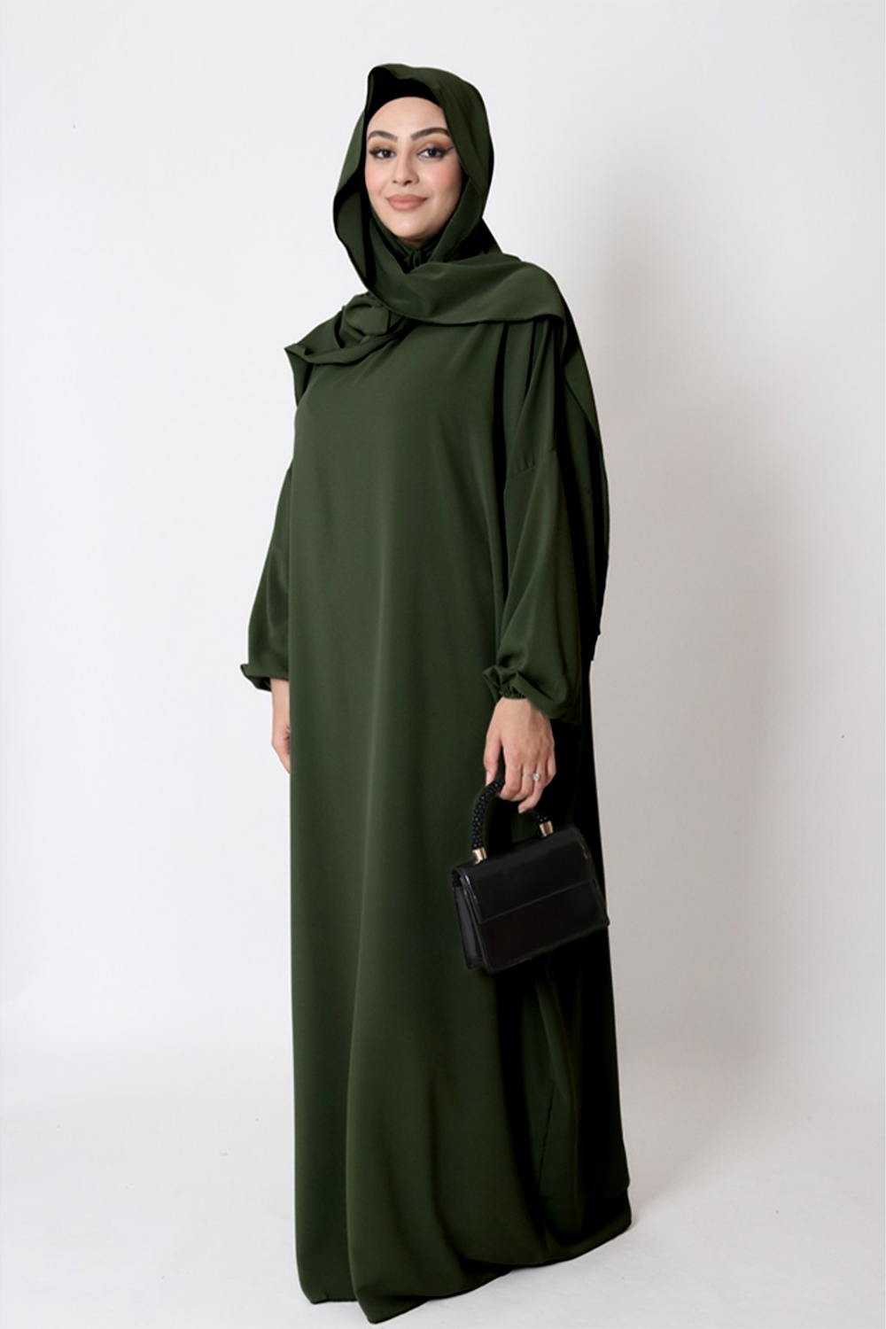 abaya-hijab-integre-soie-de-medine (1)